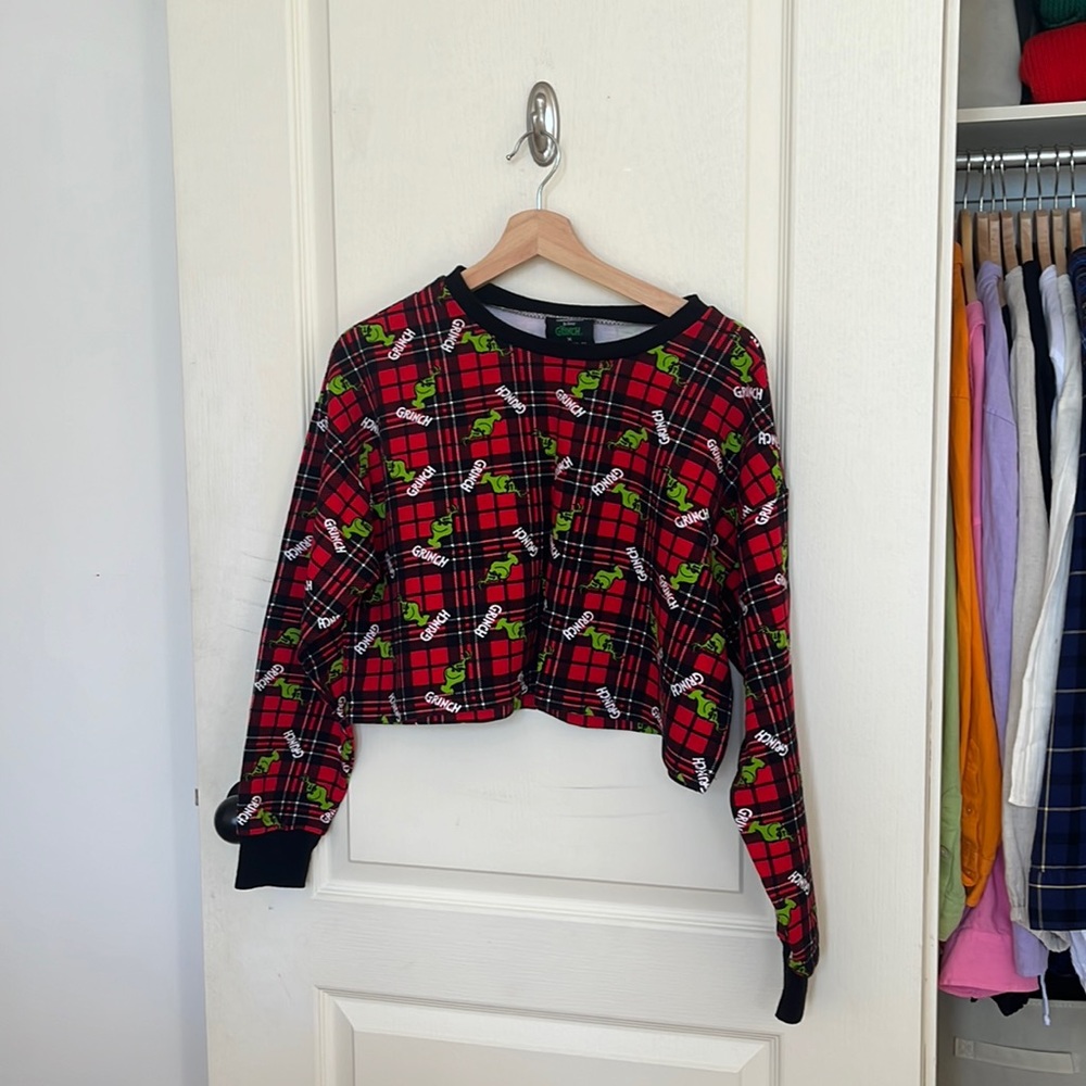 3/$30 BNWOT the grinch f21 cropped pj top in size M